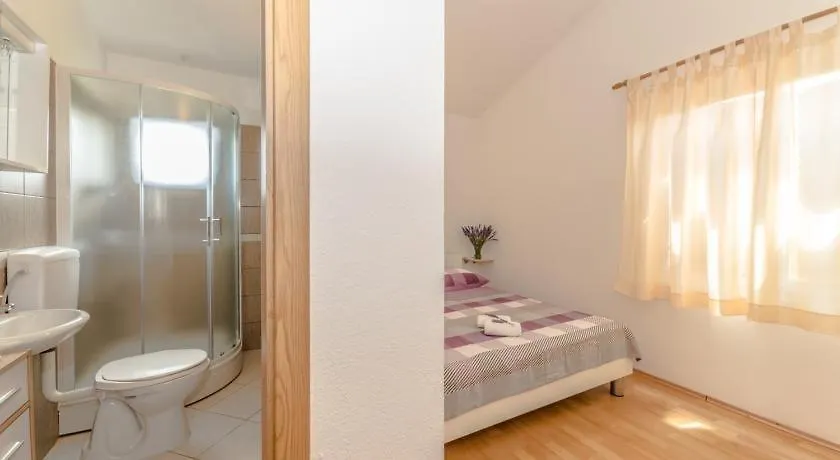 Holiday Apartment In Privlaka With Sea View, Balcony, Air Conditioning, W-Lan 667-2 0*, Privlaka (Zadar)